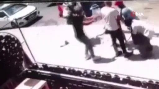 Küçükçekmece’de başörtülü kadına şişeli saldırı! “Birden küfür edip, saldırmaya başladı”-6