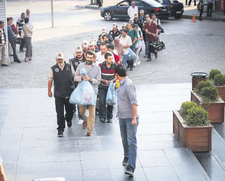 Beyin takımının yüzde 90’ı temizlendi