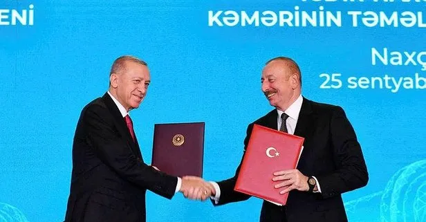 Başkan Erdoğan Nahçıvan’da! Iğdır-Nahçıvan doğalgaz boru hattı temeli atıldı