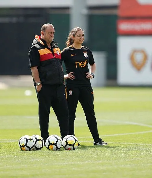 Aysel Uçkan Galatasaray antrenmanında yer aldı-4