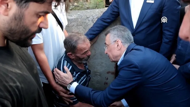 bassagligi-telefonu-baskan-erdogan-sehit-ormanci-tolunay-kocamanin-babasiyla-gorustu-1753389563220.jpeg