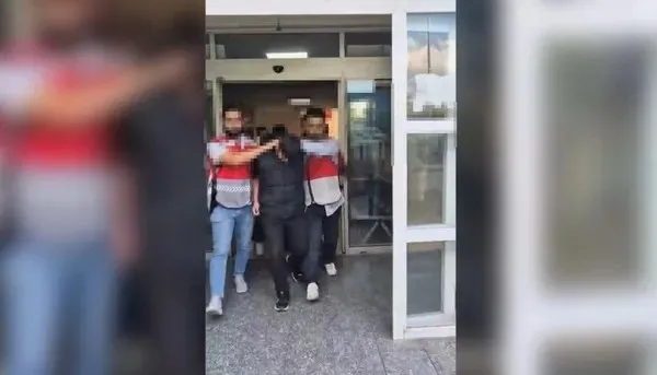 bagcilarda-bicakli-kavga-15-yasindaki-supheli-tutuklandi-1789849403107.jpeg Bağcılar’da sosyal medya tartışması bıçaklı kavgaya dönüştü: 15 yaşındaki şüpheli tutuklandı-4