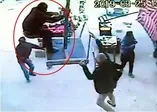 Osmaniye'de şemsiyeyle uçan adam video izle!