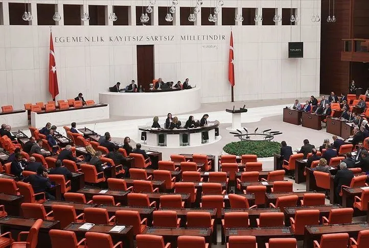 Tezkere kabul edildi