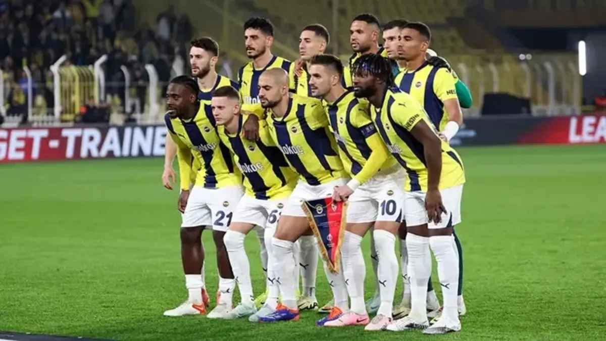 Fenerbahçe'ye kötü haber! Yıldız futbolcu Lyon maçında yok