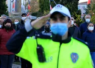 Türkiye Atasını anıyor! Saat 9u 5 geçe hayat durdu!