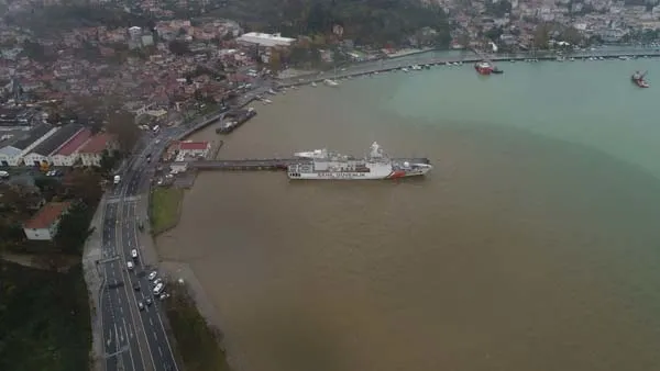 Son dakika: İstanbul Saros açıklarında büyük fırtına! Çok sayıda tekne suya gömüldü, uçaklar zor anlar yaşadı...-1