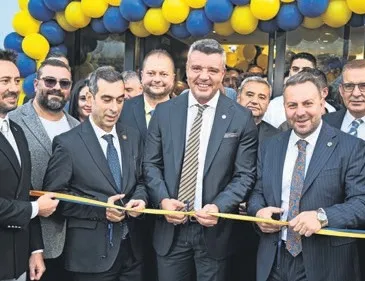 Saran açılışa katıldı