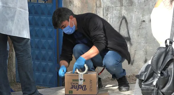 corumda-bir-binanin-bodrum-katinda-17-parca-dinamit-lokumu-bulundu-1603546945896.jpg Çorum'da bir binanın bodrum katında 17 parça dinamit lokumu bulundu-3