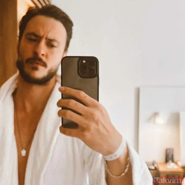 Pelin Akil'in siyah elbiseli pozunu görenlerin nutku tutuldu! Görenler 'Fahriye Evcen mi?' demeden duramadı! Güzeller güzeli Pelin... - 7