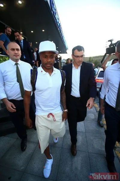 Fenerbahçe’nin yeni transferi Andre Ayew İstanbuda
