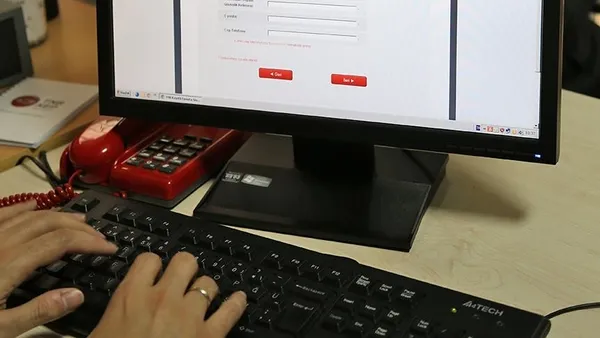 Adalet Bakanı Abdulhamit Gül: e-Noter uygulaması bugün başladı