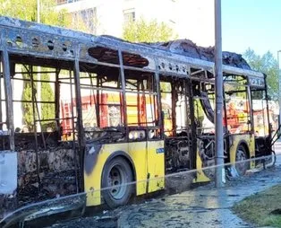 İstanbul’da İETT otobüsü alev alev yandı!