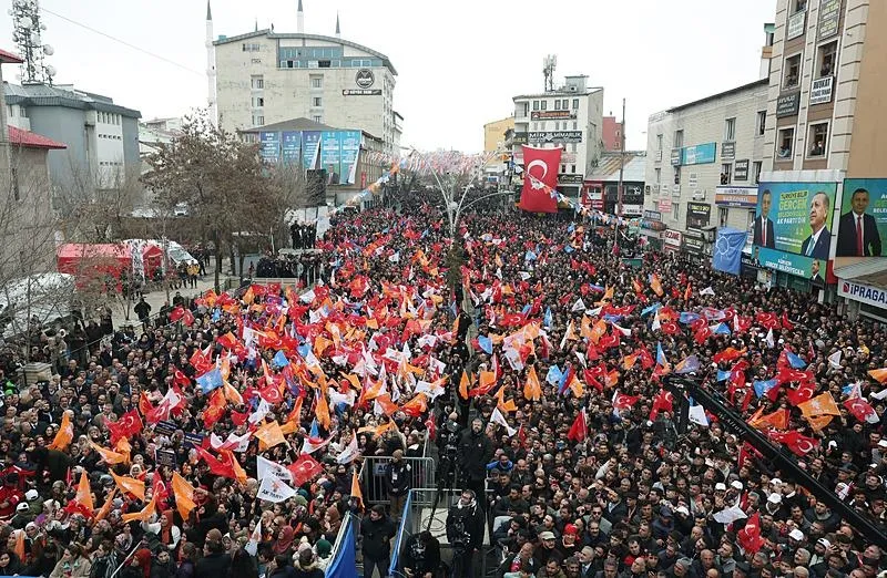 Başkan Erdoğan'dan Ağrı Mitinginde önemli açıklamalar | İstanbul'da CHP-DEM pazarlığı: Sırtını örgüte dayayan siyasiler kirli pazarlık peşinde-7