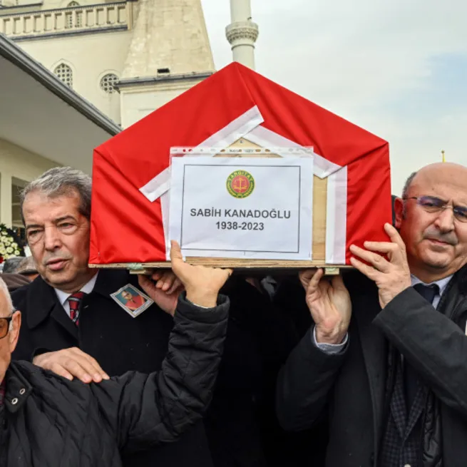 367 krizinin baş aktörü Sabih Kanadoğlu için cenaze töreni düzenlendi!