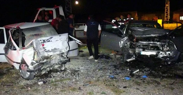 Nevşehir’de otomobiller kafa kafaya çarpıştı: 3 ölü, 2 yaralı