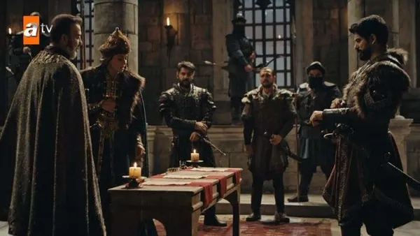 kurulus-osmana-damga-vuran-sahne-ismihan-sultan-ve-kantekuzenosun-sundugu-anlasmayi-osman-bey-kiliciyla-parcal-1671044942069.jpg Kuruluş Osman’a damga vuran sahne: İsmihan Sultan ve Kantekuzenos’un sunduğu anlaşmayı Osman Bey kılıcıyla parçaladı-8