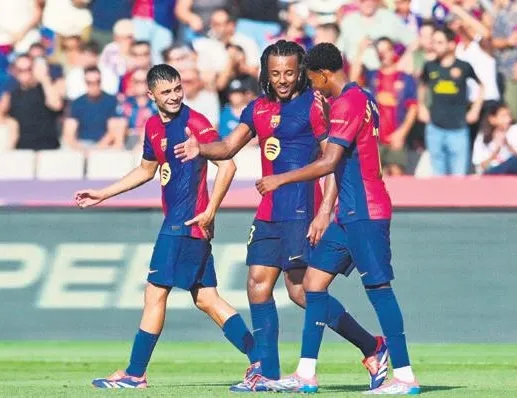 Barcelona 7 bitirdi!