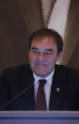 Yıldırım Demirören Golf Federasyonu'nun yeni başkanı oldu