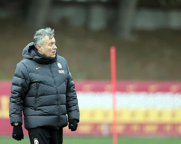 topyekun-seferberlik-ligde-zor-gunler-geciren-aslan-derbi-oncesi-kenetlendi-1642887198992.jpeg Topyekün seferberlik! Ligde zor günler geçiren aslan derbi öncesi kenetlendi-3