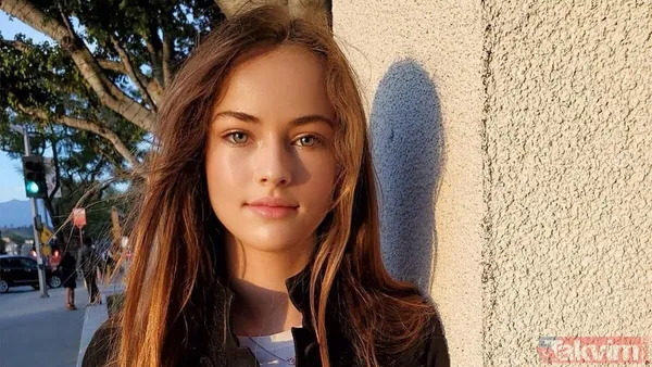 2) Kristina Pimenova Rus Model Kristina Pimenova, 2014 Yılında Bazı Medya Kuruluşları Tarafından "Dünyanın En Güzel Kızı" Olarak Tanımlanmasıyla Geniş...