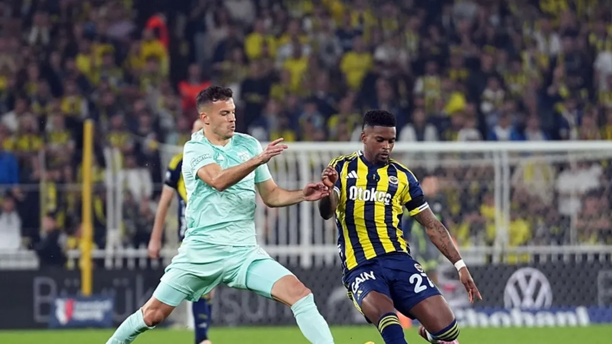 Fenerbahçe'ye kötü haber! Yıldız futbolcu cezalı