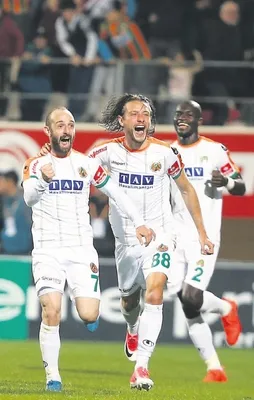 Başakşehir'e Alanya darbesi