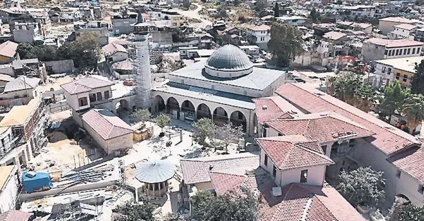 Asrın Felaketi'nde yıkılmıştı! Anadolu'nun ilk camisi gün sayıyor...