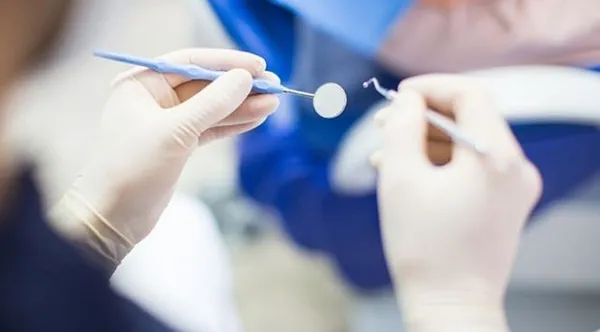 Son dakika: 20'lik diş hayatını kararttı! Akademisyen kadın dişçiye gitti sağ tarafı felç oldu-8