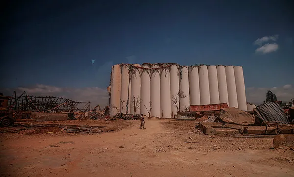 son-dakika-lubnanda-basbakan-diyab-istifa-etti-1597071051761.jpg Son dakika: Lübnan'da Başbakan Diyab istifa etti-2