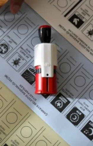 Sandıktaki bir usulsüzlük daha ortaya çıktı! Cezaevinde olan iki hükümlü adına oy kullanılmış...