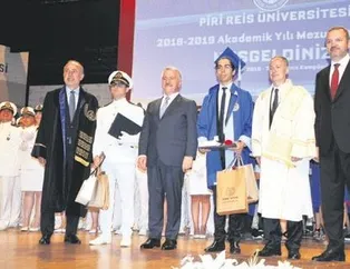 Piri Reis yeni mezunlarını verdi