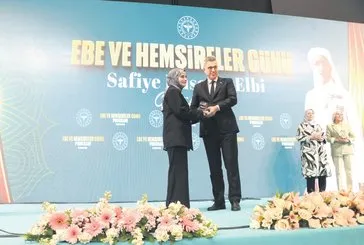 Ebe Elif Yılmaz’dan normal doğumu kolaylaştıran buluş!