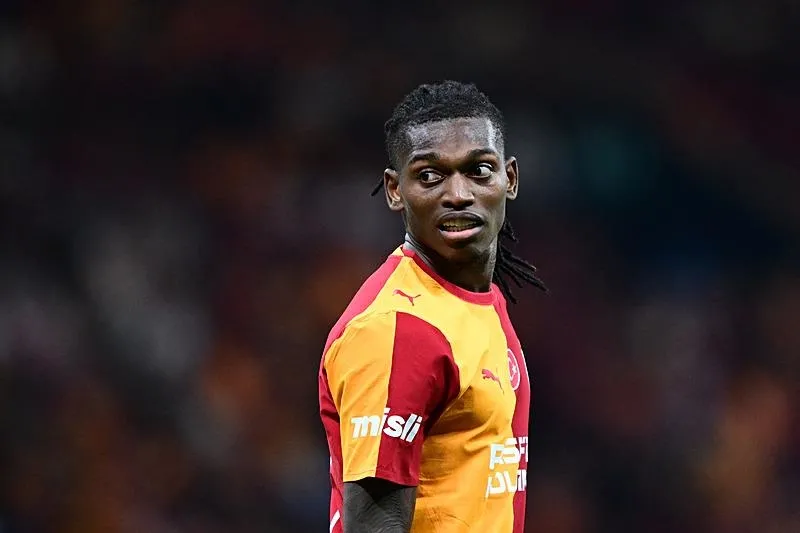 galatasarayda-rafael-leao-icin-zaha-endisesi-galatasarayda-leao-korkusu-o-transferi-hatirlatti-1789976342200.jpeg Galatasaray'da Leao korkusu! O transferi hatırlattı-4