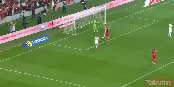 Türkiye-Galler'i 2 golle devirdi! A Milli Takım'ın genç yıldızı Arda Güler öyle bir gol attı ki yine kendine hayran bıraktı - 4