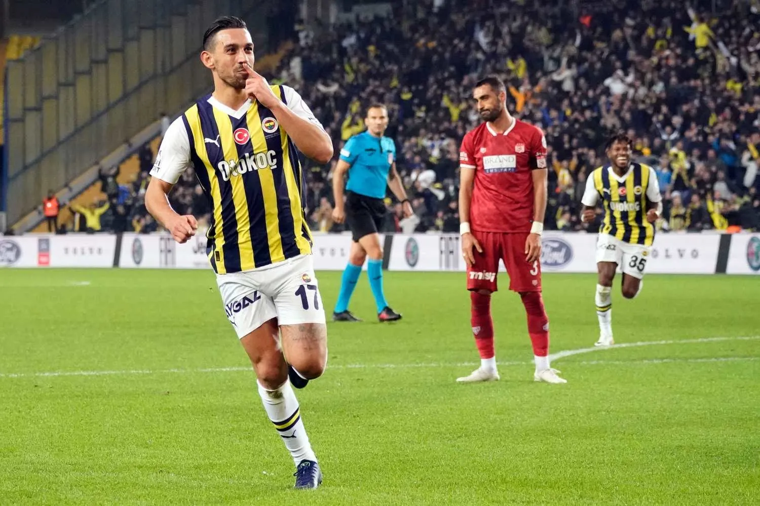 Fenerbahçe Galatasaray'ın eski futbolcusunu istiyor! Transferde dev sürpriz - 14