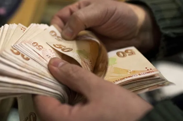 AK Parti'den Meclis'e asgari ücret teklifi