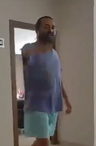 canina-tak-etti-chpli-antalya-buyuksehir-belediyesinin-asat-binasini-basti-34-gundur-suyum-yok-1691153129107.jpg Canına tak etti! CHP'li Antalya Büyükşehir Belediyesi'nin ASAT binasını bastı: 34 gündür suyum yok-2