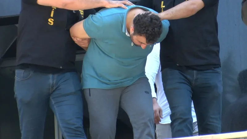 Milli Gazete yazarı Mustafa Kasadar'ın oğlu Muhammed Nur Kasadar'ı vahşice katletmişti! İşte Hakan Öztürk'e verilen ceza!-4
