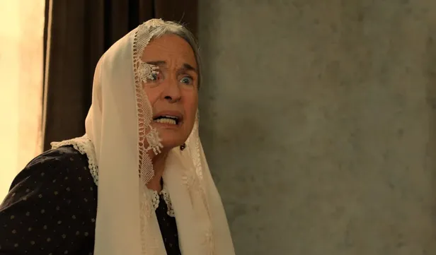 hakanin-kimlik-bunalimi-yasadigi-cukurovada-acilari-harlayacak-veda-arkasina-bile-bakmadan-gidecek-1639717144748.jpg Arkasına bile bakmadan gidiyor! Hakan'ın kimlik bunalımı yaşadığı Çukurova'da acıları harlayacak veda!-7