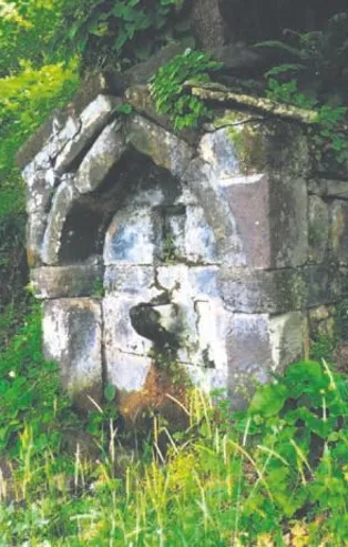 Böyle hırsızlık görülmedi! 150 yıllık tarihi çeşmeyi çaldılar....