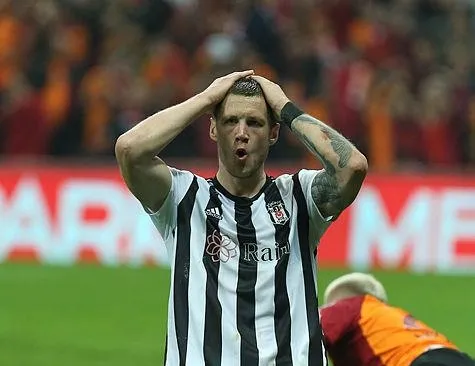 Weghorst Burnley’i ikiye böldü