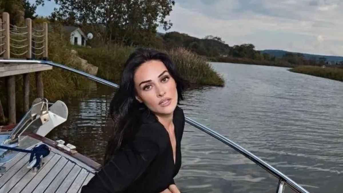 Esra Bilgiç'in yeni projesi belli oldu!