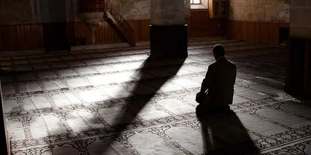 Üç aylar namazı kaç rekat? 3 aylar Şaban, Recep ve Ramazan ayı tesbihi esmalar kaç kere ne zaman okunmalı?-3