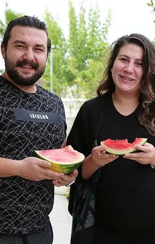 Antalya'da aşeren hamile kadına Vali'den karpuz izni