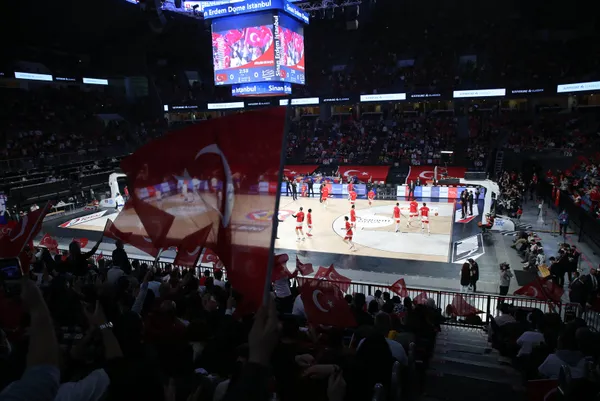 son-dakika-a-milli-erkek-basketbol-takimi-yunanistana-sinan-erdemde-76-67-yenildi-1646074823635.jpg SON DAKİKA: A Milli Erkek Basketbol Takımı Yunanistan'a Sinan Erdem'de 76-67 yenildi-7