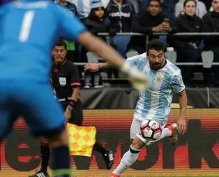 Arjantin lider bitirdi!