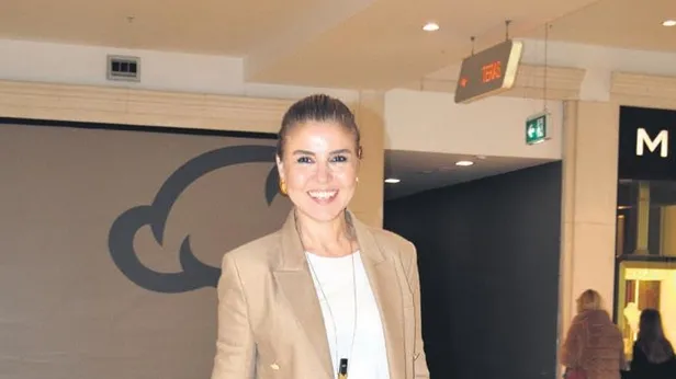 Paylaşımlarıyla gündem olan Gülben Ergen: Sosyal medyayı seviyorum