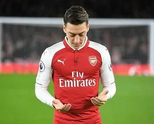 Almanya’dan Mesut Özil’e geri dön çağrısı