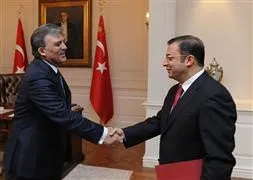 MGK’ya kritik atama!